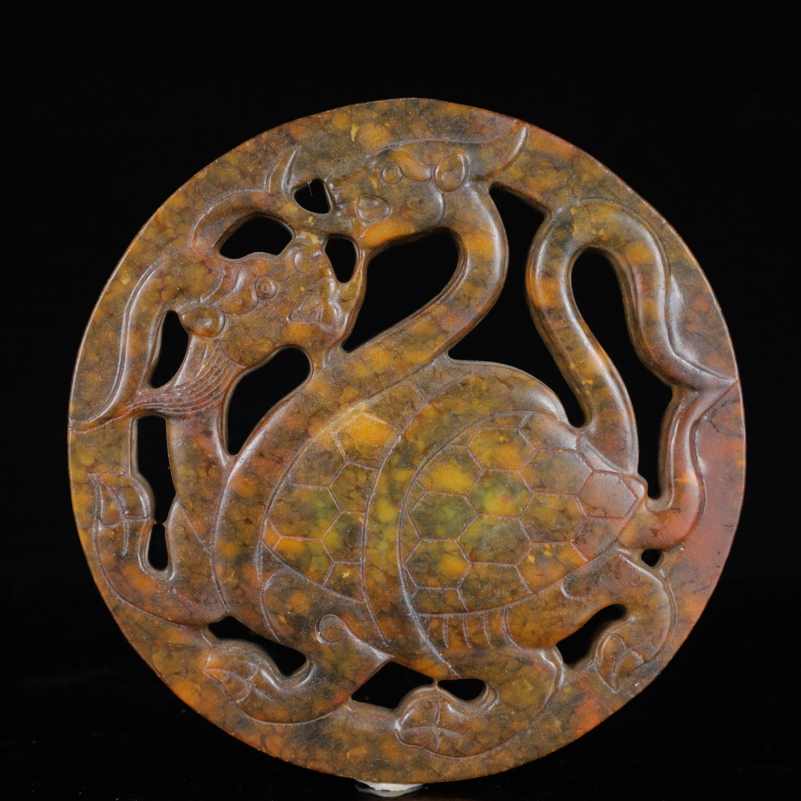 A Rare Gaogu yu Dragon and Turtle Ornament: A Rare Gaogu yu Dragon and Turtle Ornament,Ancient Time,China,Size:6.7inx0.4inx6.7in,Weight:622g 