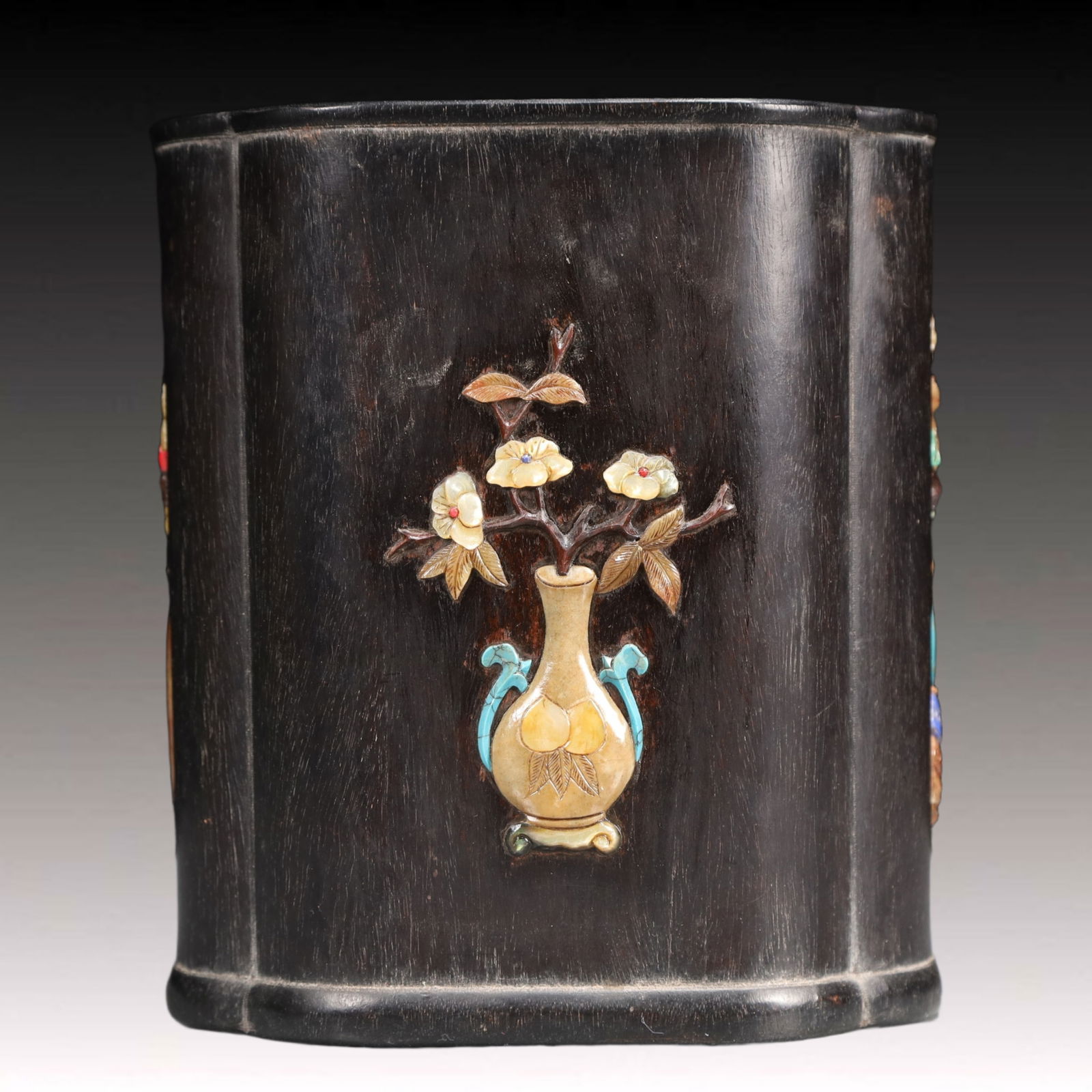 An Exquisite Eaglewood Flower Pattern Brush Pot - 3