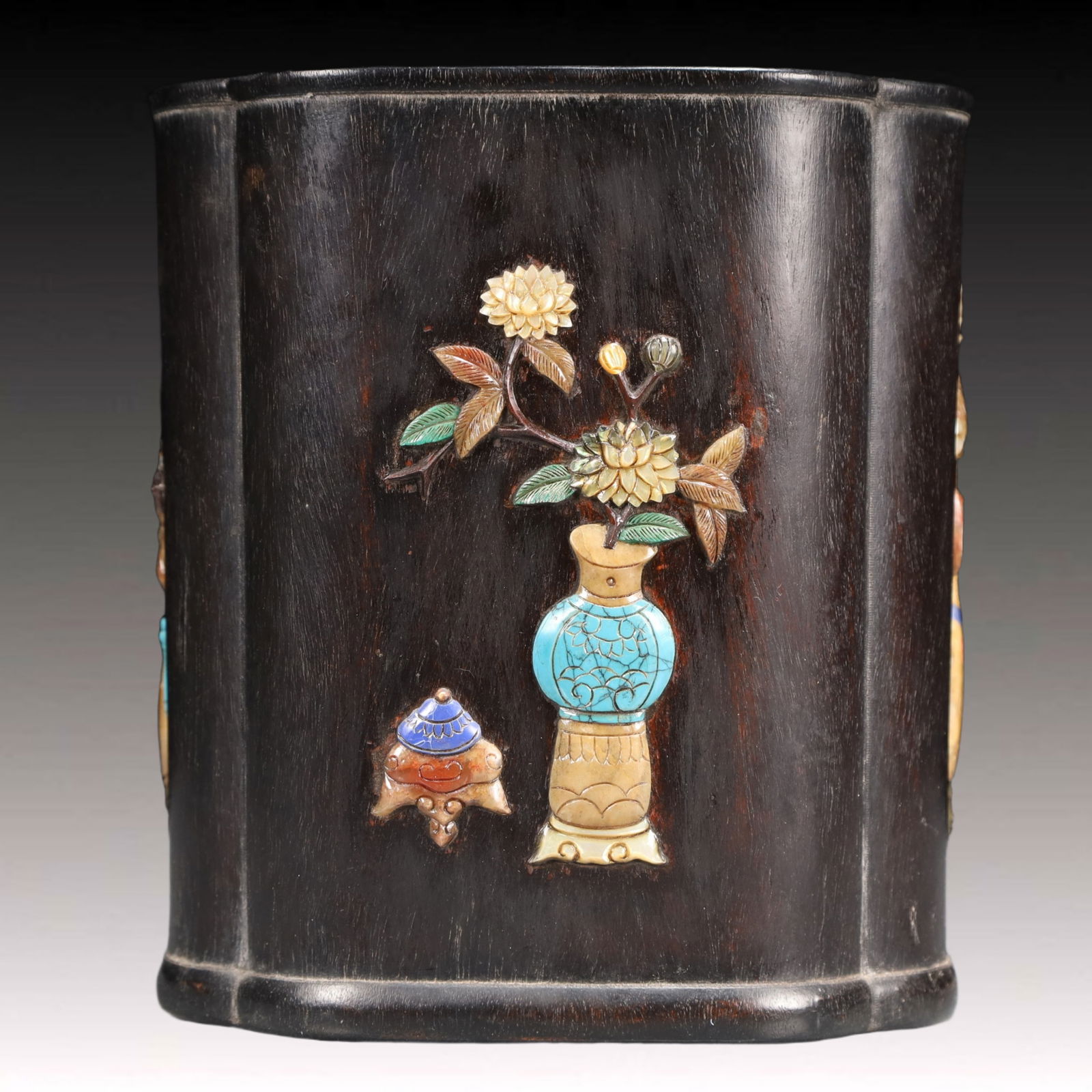 An Exquisite Eaglewood Flower Pattern Brush Pot - 4