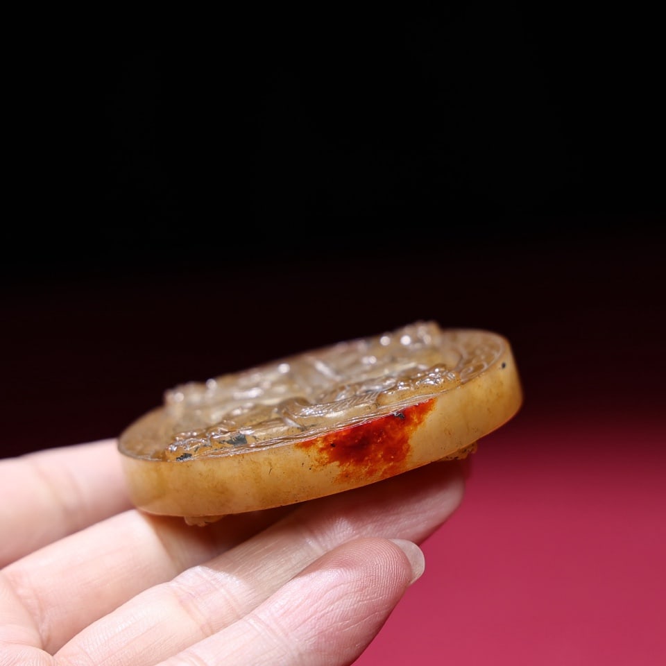 An Exquisite White Jade Auspicious Beast Pattern Pendant - 3