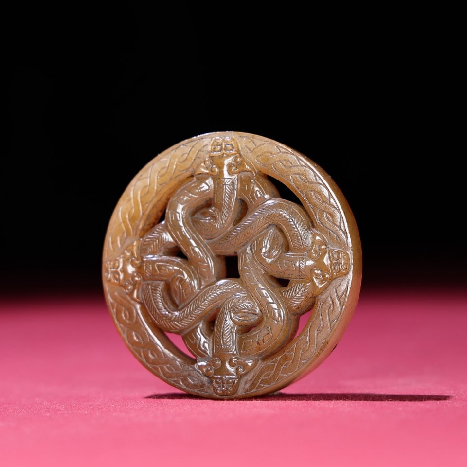 An Exquisite White Jade Auspicious Beast Pattern Pendant - 6