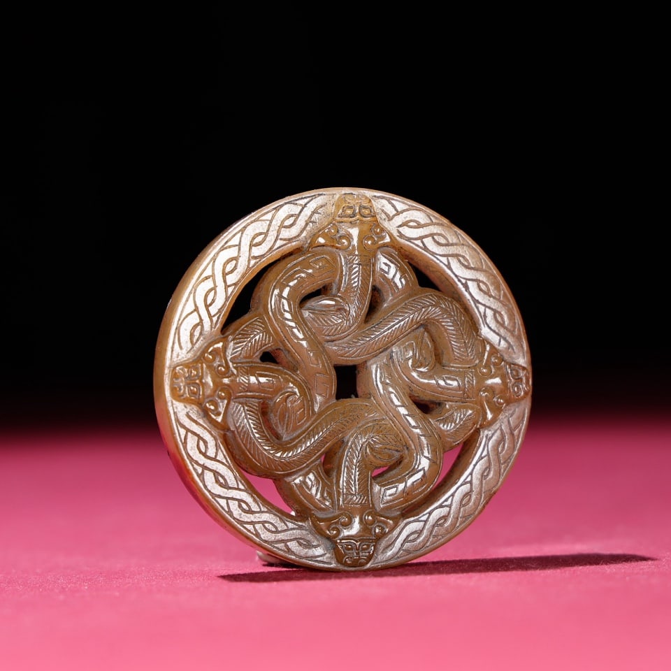 An Exquisite White Jade Auspicious Beast Pattern Pendant - 8