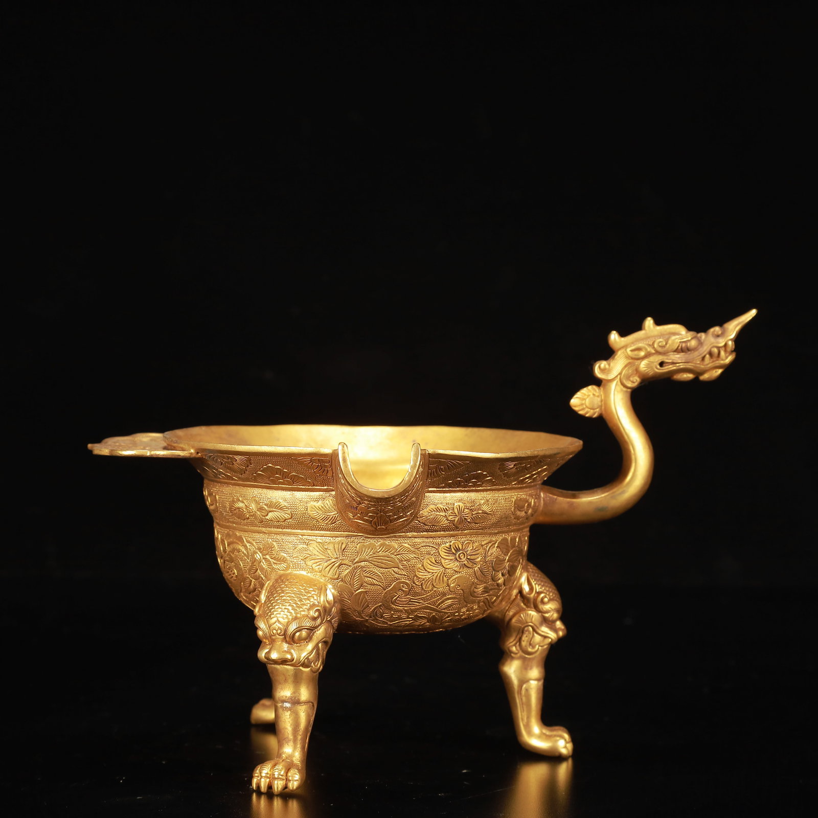 An Exquisite Gilt Bronze Flower Deer Pattern Beast-Legs Cup: An Exquisite Gilt Bronze Flower Deer Pattern Beast-Legs Cup,Qing Dynasty, China,Size:8.3inx6.3inx5.5in,Weight:650g 铜鎏金花卉鹿纹兽足杯,