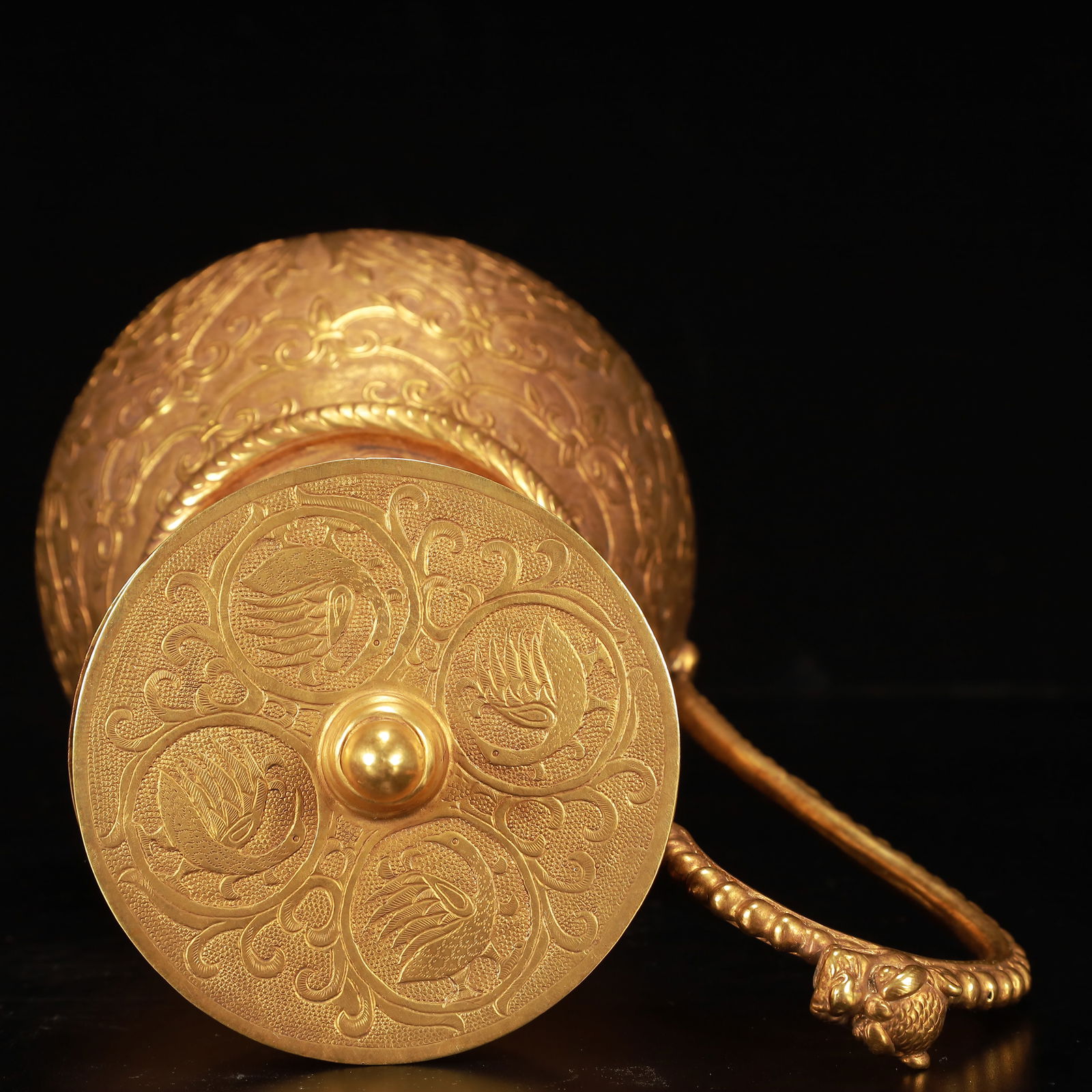 An Exquisite Gilt Bronze Auspicious Beast Pattern Ewer - 11