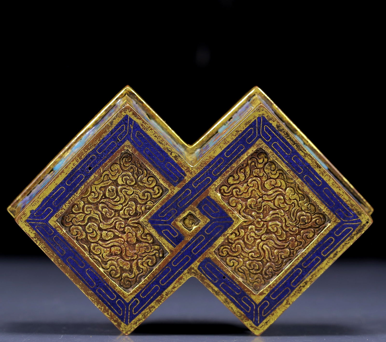 An Exquisite Cloisonne Flower Pattern Box - 3