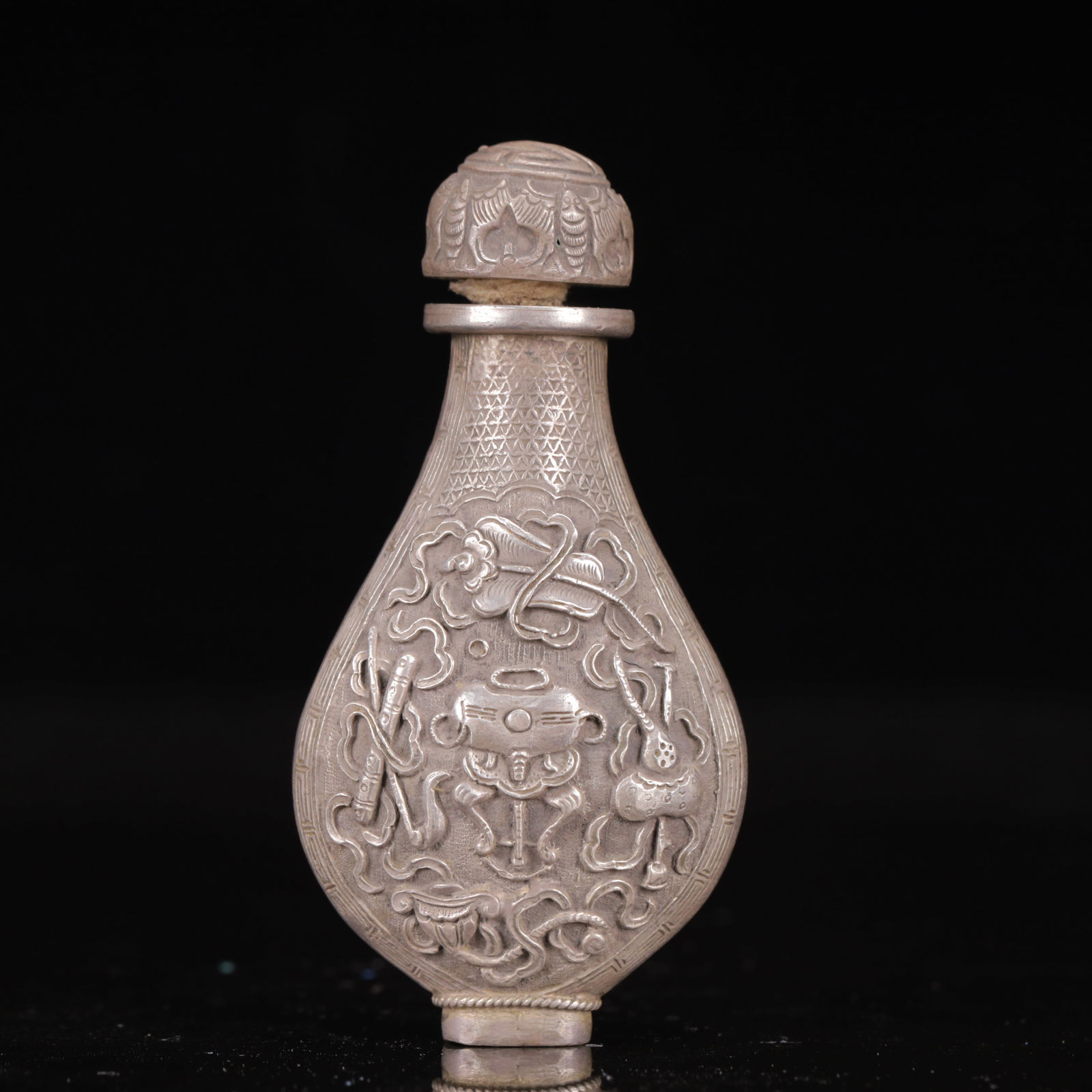 An Exquisite Silver Auspicious Cloud Pattern Snuff Bottle - 4