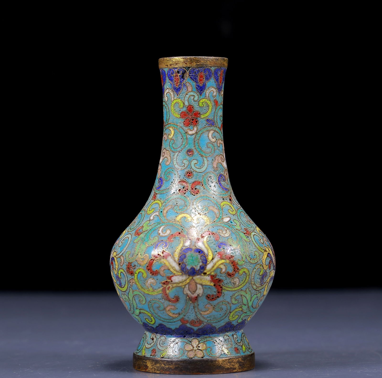 An Exquisite Cloisonne Lotus Pattern Vase - 4