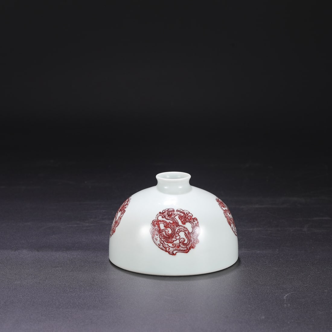 An Exquisite Underglaze-Red Dragon Pattern Vase - 2