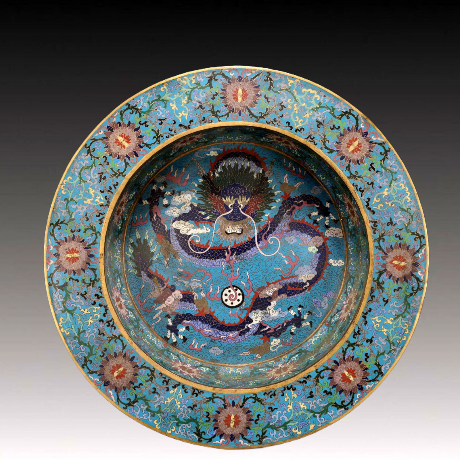 A Exquisite Cloisonne Lotus Pattern Dragon Pattern Box - 2