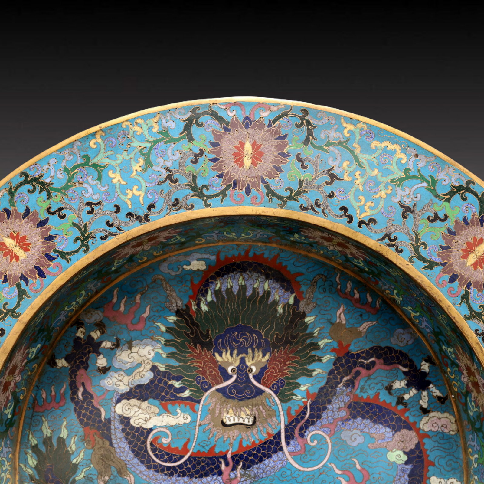 A Exquisite Cloisonne Lotus Pattern Dragon Pattern Box - 4