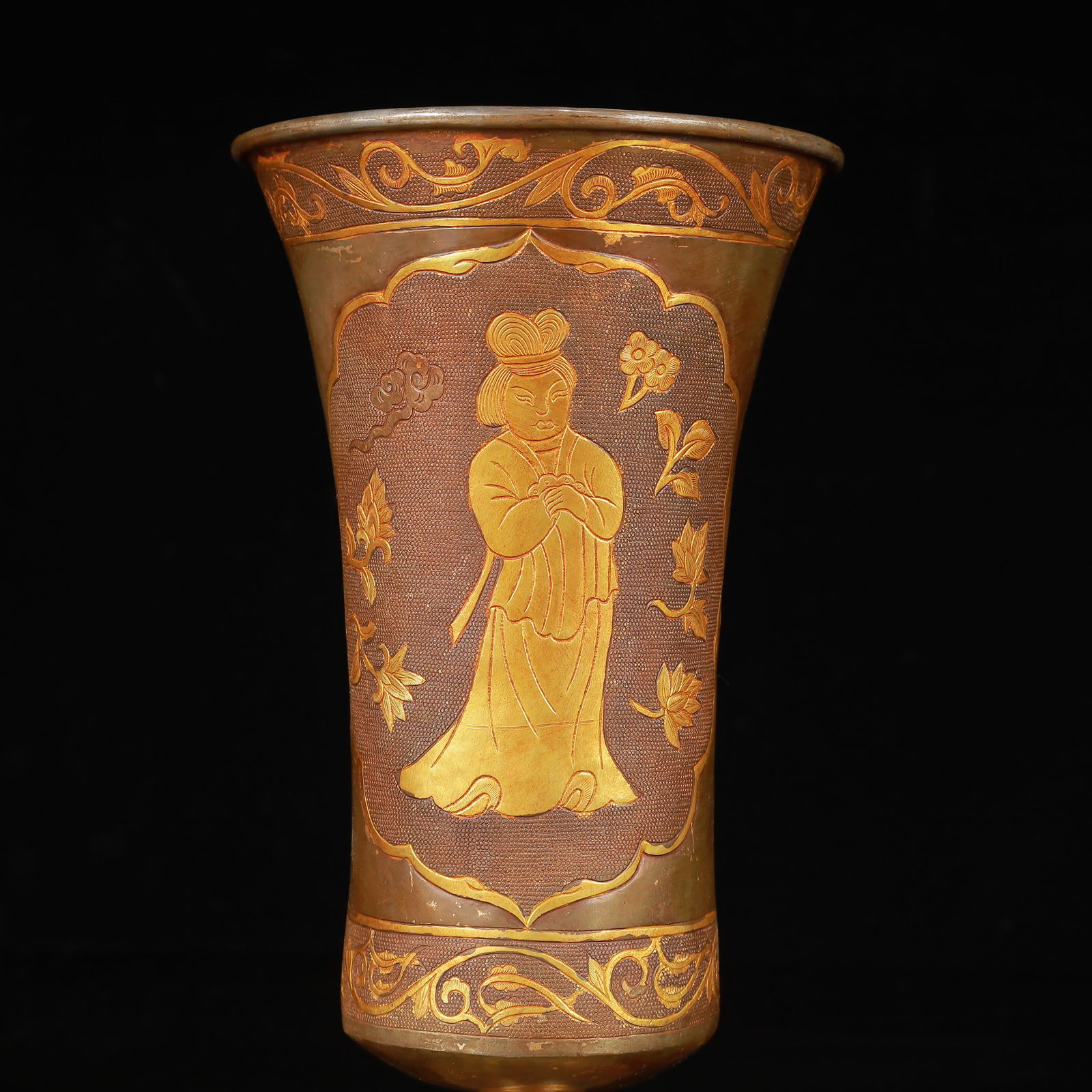An Exquisite Gilt Silver Figure Pattern Cup - 6