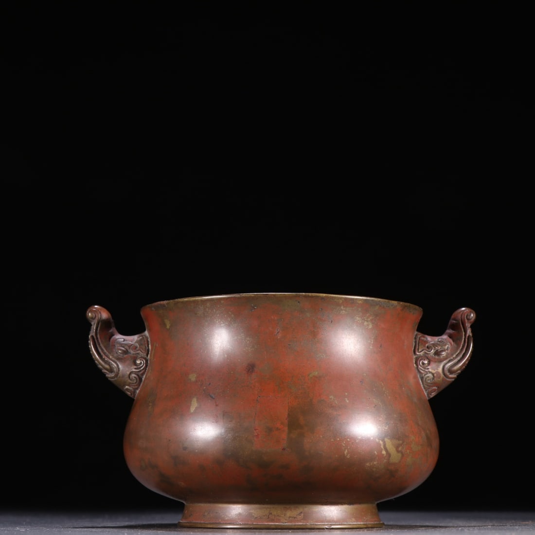 An Exquisite Bronze Elephant-Ears Censer: An Exquisite Bronze Elephant-Ears Censer,Qing Dynasty, China,With Mark,Size:3.4inx5.7in,Weight:747g 铜象耳香炉,中国清代,带款