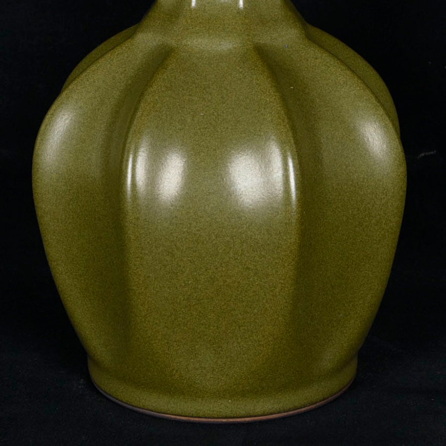 An Exquisite Teadust Glazed Vase - 3