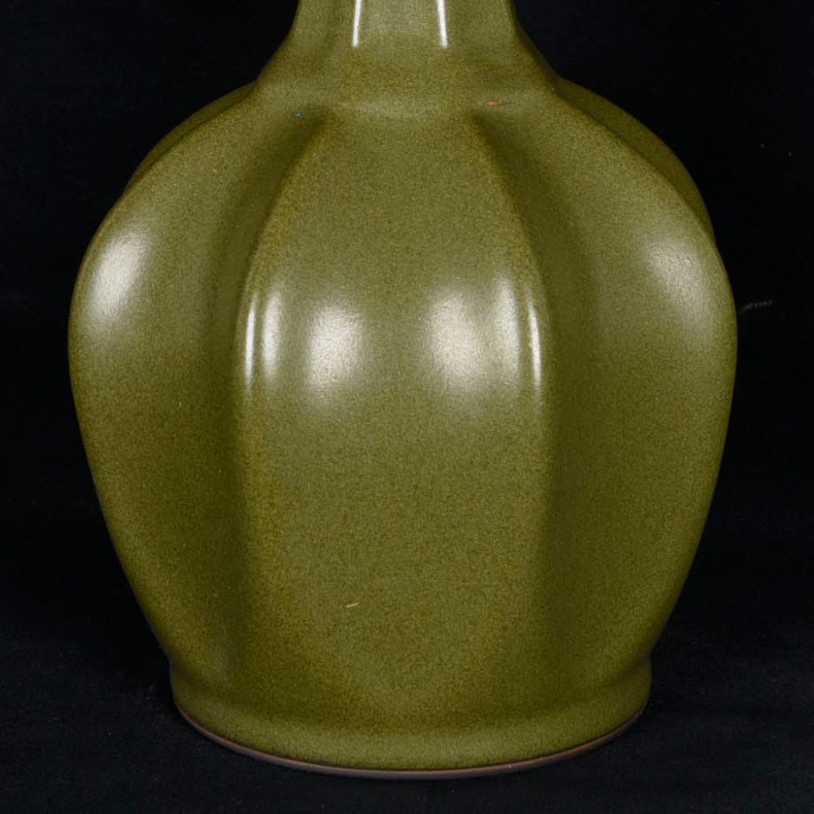 An Exquisite Teadust Glazed Vase - 5