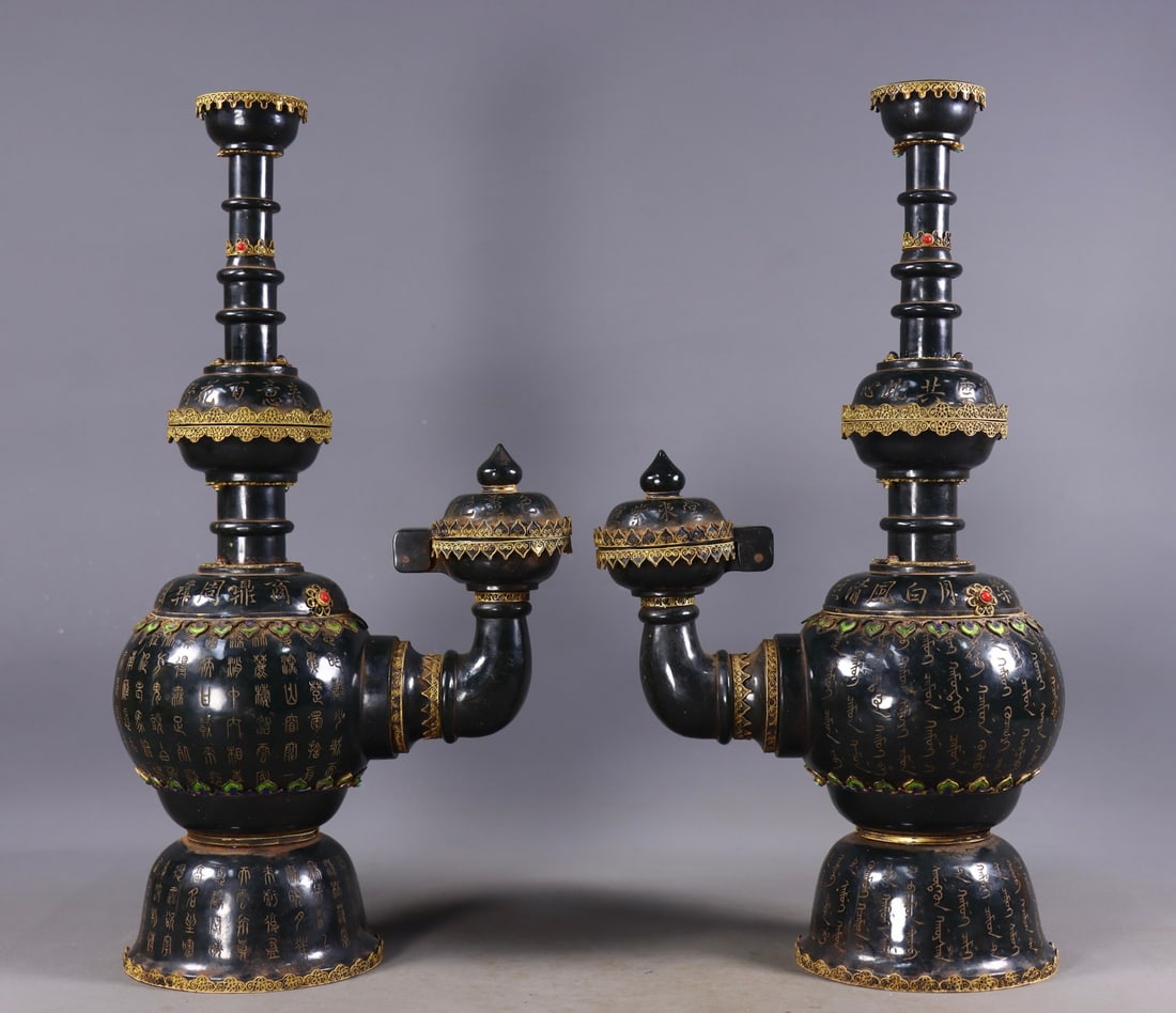 A Pair of Rare Sapphire Cover with Gold Poem Vases,Inlaid Gems: A Pair of Rare Sapphire Cover with Gold Poem Vases,Inlaid Gems,Qing Dynasty, China,Size:13.6inx6.7inx3.5in,Total Weight:2257g 