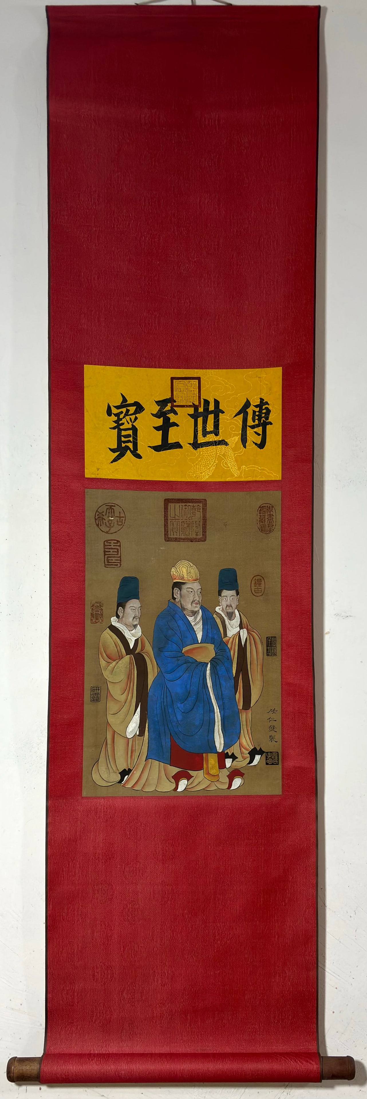 A Chinese Vertical Scroll Ink Painting of Figure on Silk,Ren Renfa: A Chinese Vertical Scroll Ink Painting of Figure on Silk,Ren Renfa,Size:(Without frame)18.1inx11.8in 一幅中国水墨绢本人物画立