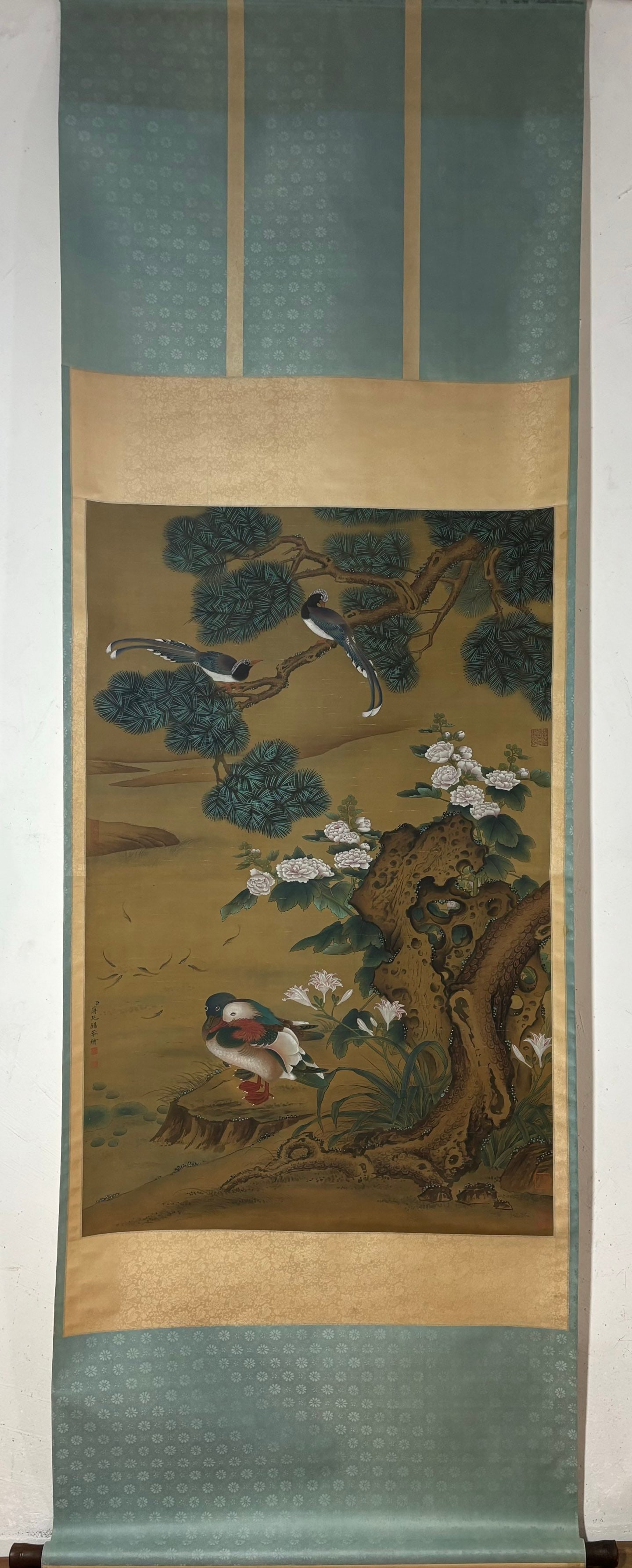A Chinese Vertical Scroll Ink Painting of Flower and Bird on Silk,Jiang Tingxi: A Chinese Vertical Scroll Ink Painting of Flower and Bird on Silk,Jiang Tingxi,Size:(Without frame)44.5inx28.7in 一幅中国水墨绢本花鸟画