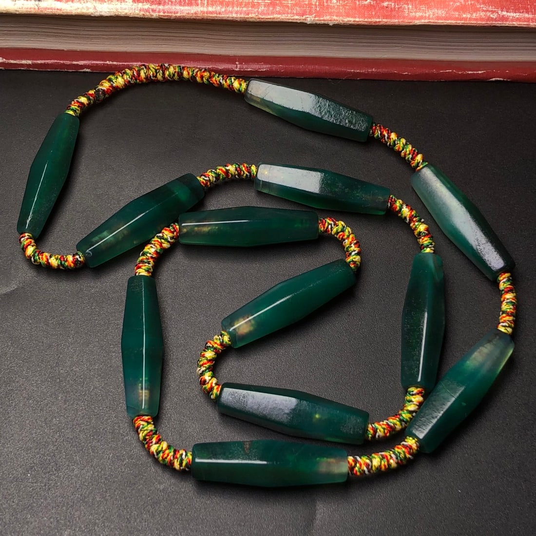 An Exquisite Agate Necklace - 4