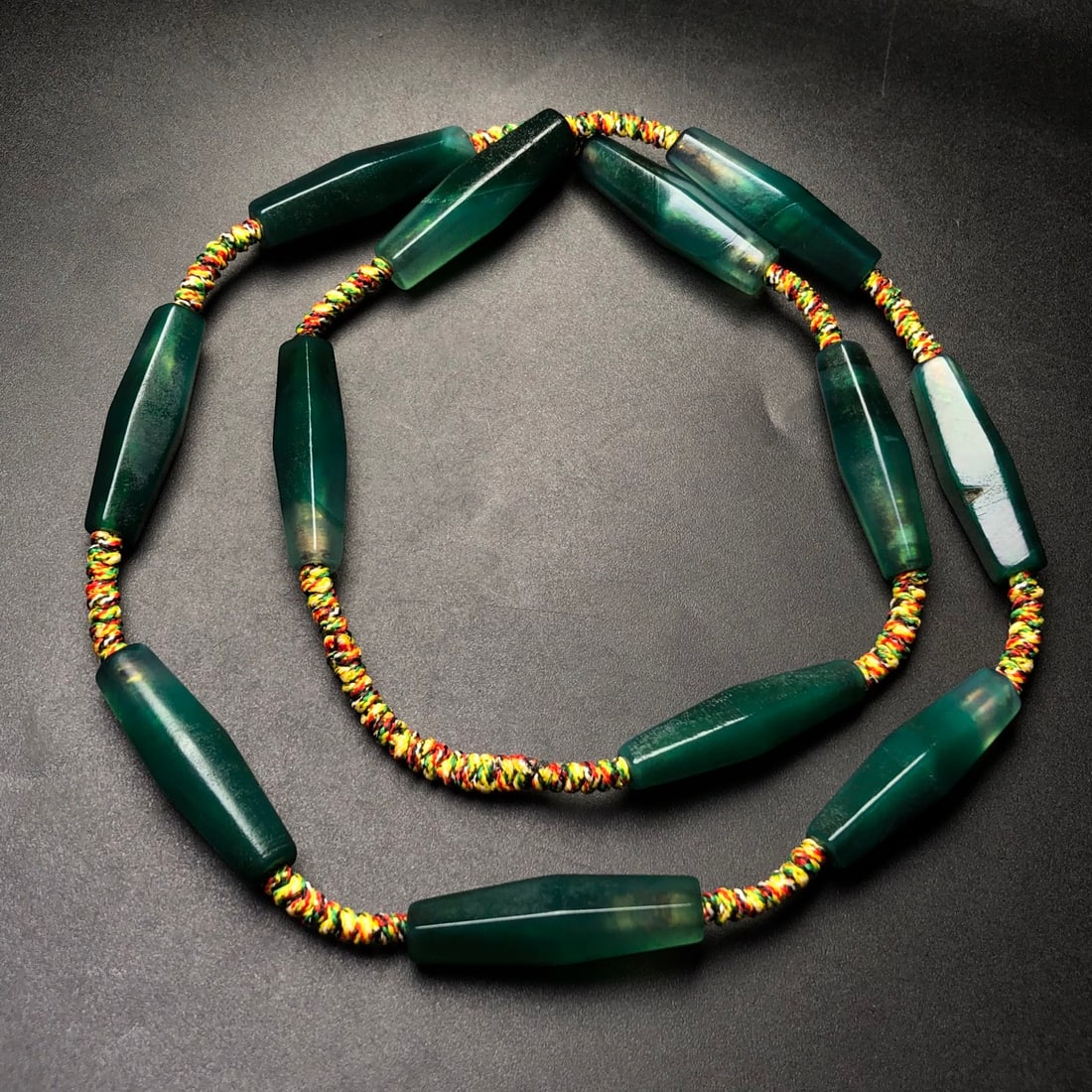 An Exquisite Agate Necklace - 5