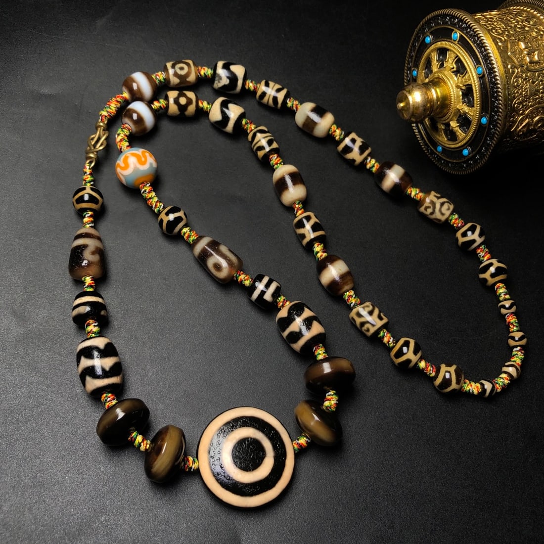 An Exquisite Dzi Bead Necklace - 3