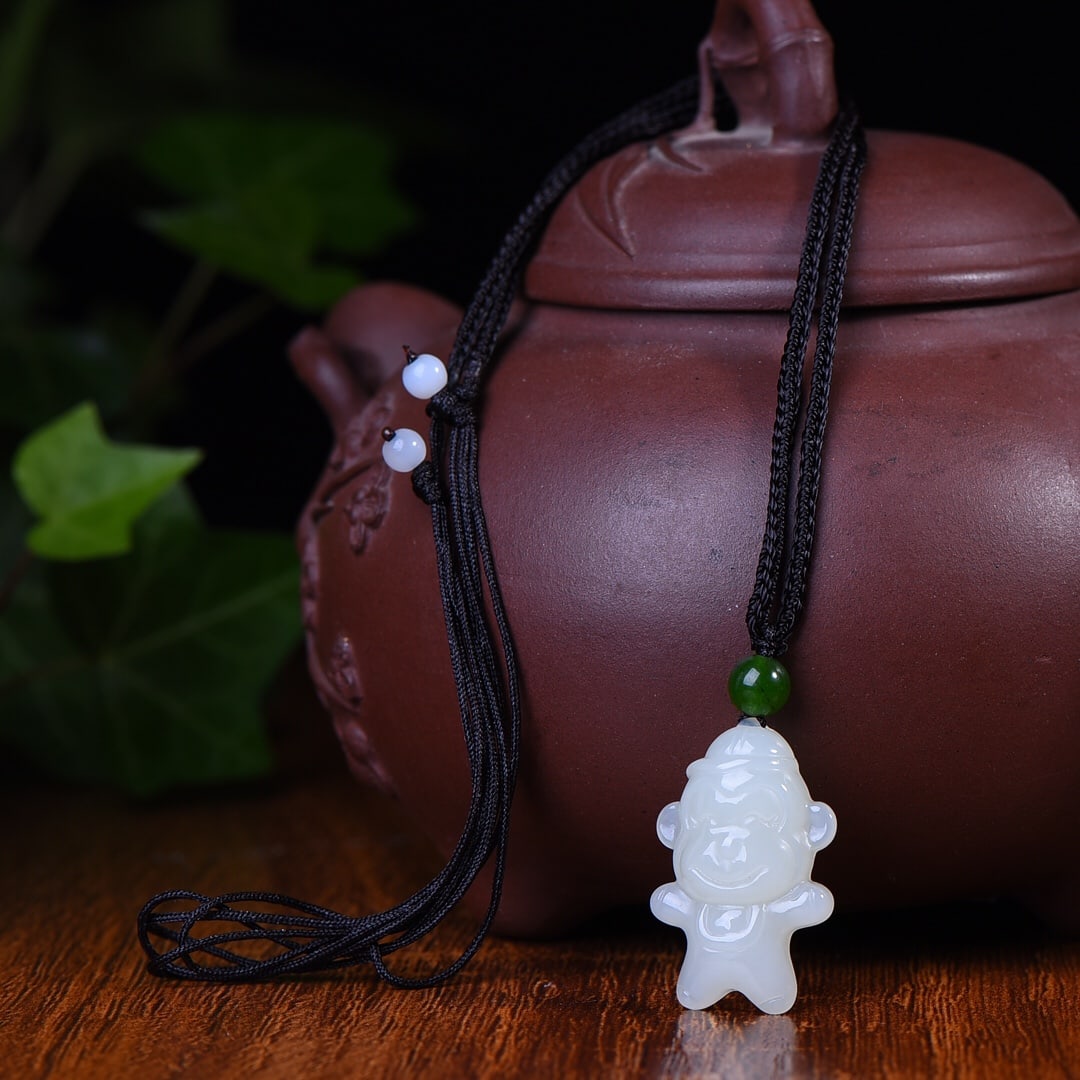 An Exquisite White Jade Monkey Pendant - 4