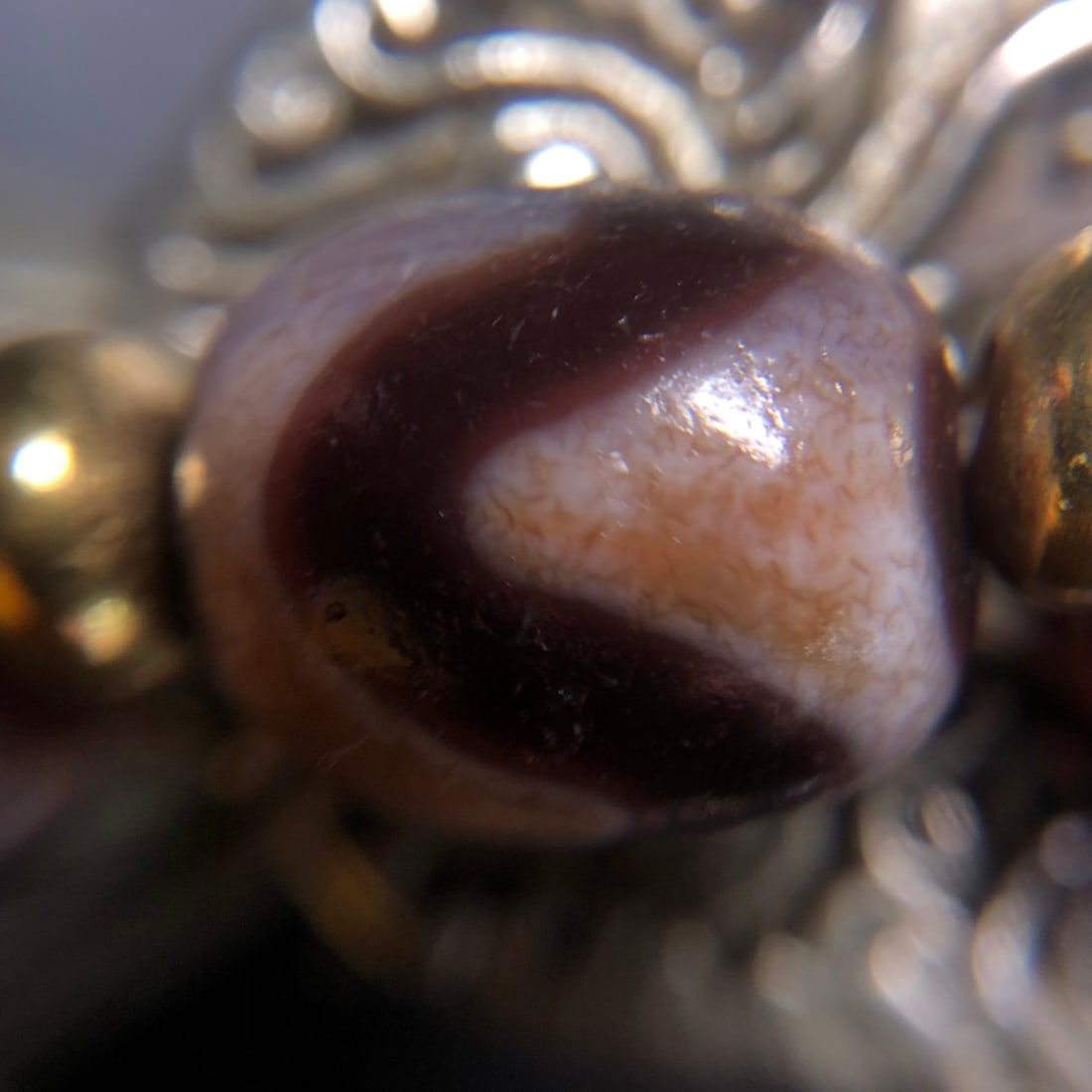 An Exquisite Dzi Bead Bracelets - 4