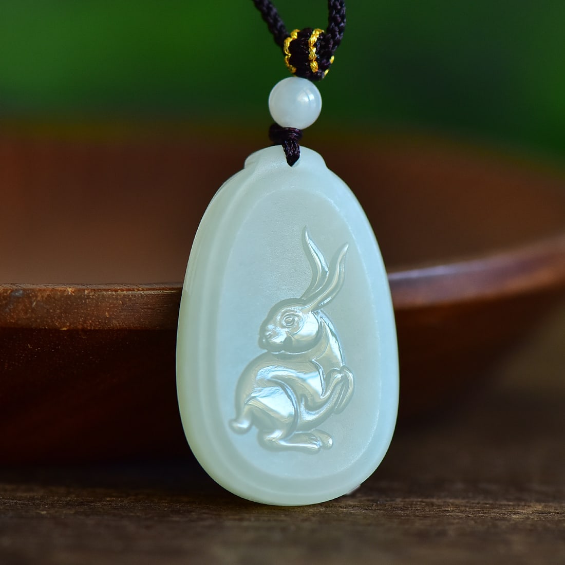 An Exquisite White Jade Rabbit Pattern Pendant - 4