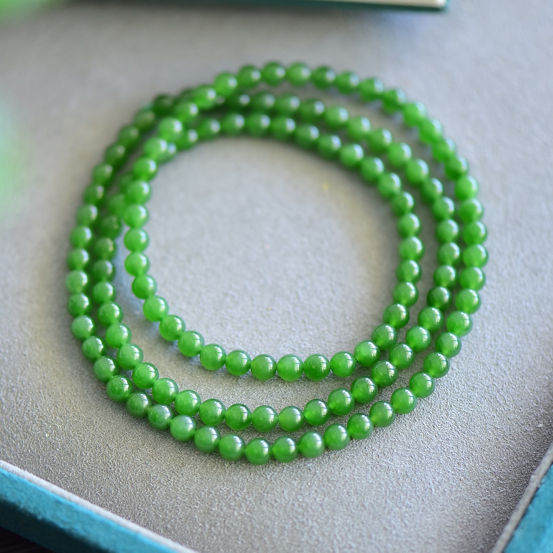 An Exquisite Jasper Bracelets - 4