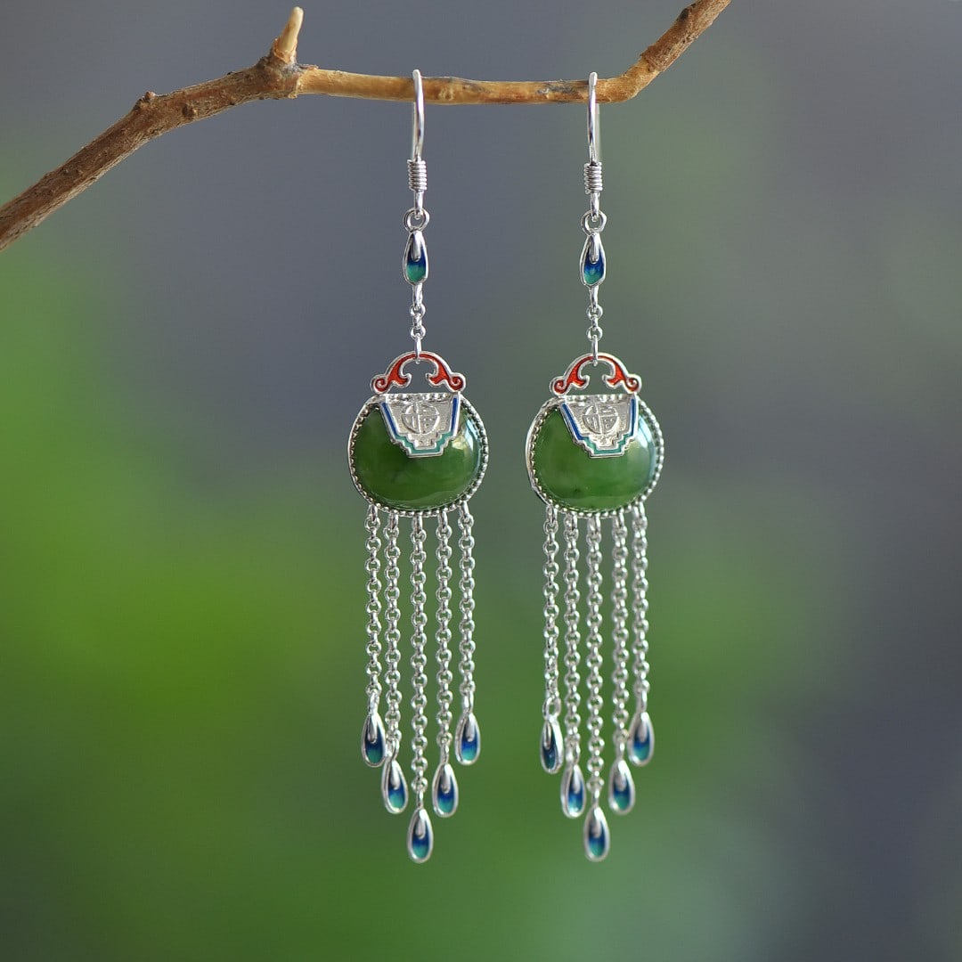 A Pair of Exquisite Sterling Silver Inlaid Jasper Earrings: A Pair of Exquisite Sterling Silver Inlaid Jasper Earrings 一对纯银镶碧玉耳环