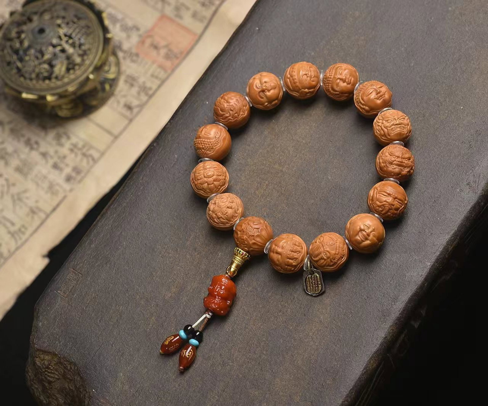 An Exquisite Walnut Bracelets - 2