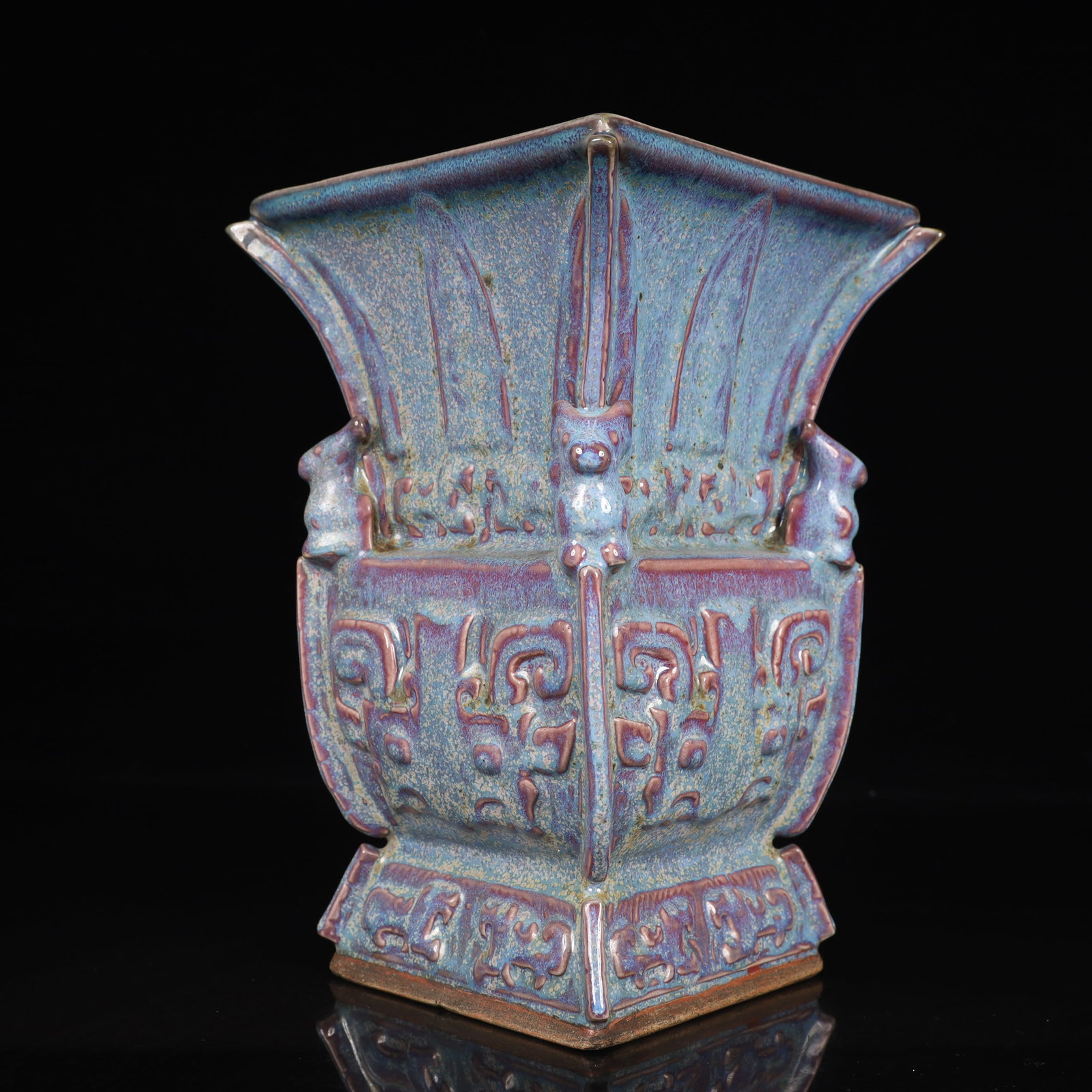 An Exquisite Jun yao Beast-Face Pattern Vase - 8