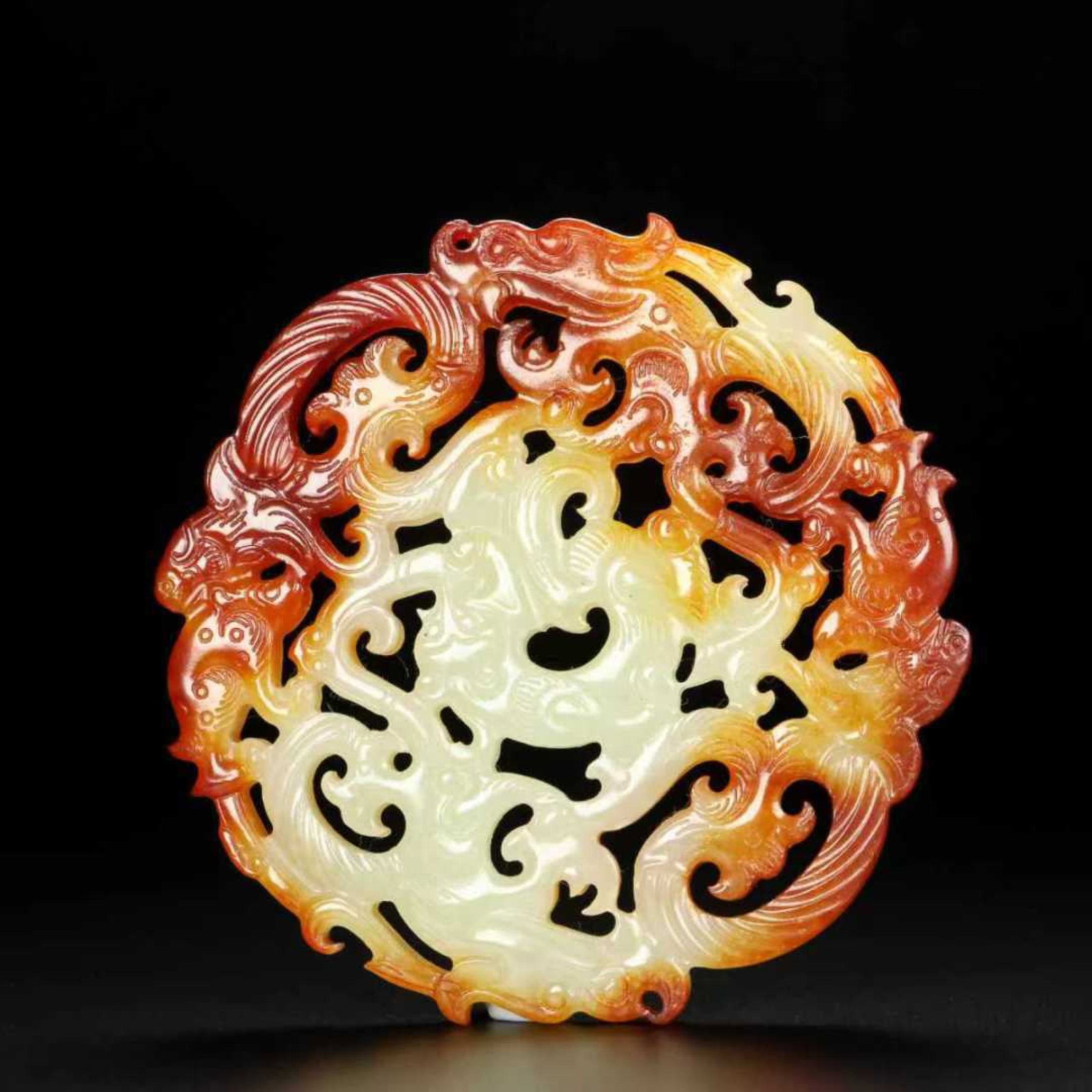 An Exquisite White Jade Auspicious Beast Pattern Pendant: An Exquisite White Jade Auspicious Beast Pattern Pendant,Qing Dynasty,China,Size:3.9inx3.9inx0.2in,Weight:116.4g 