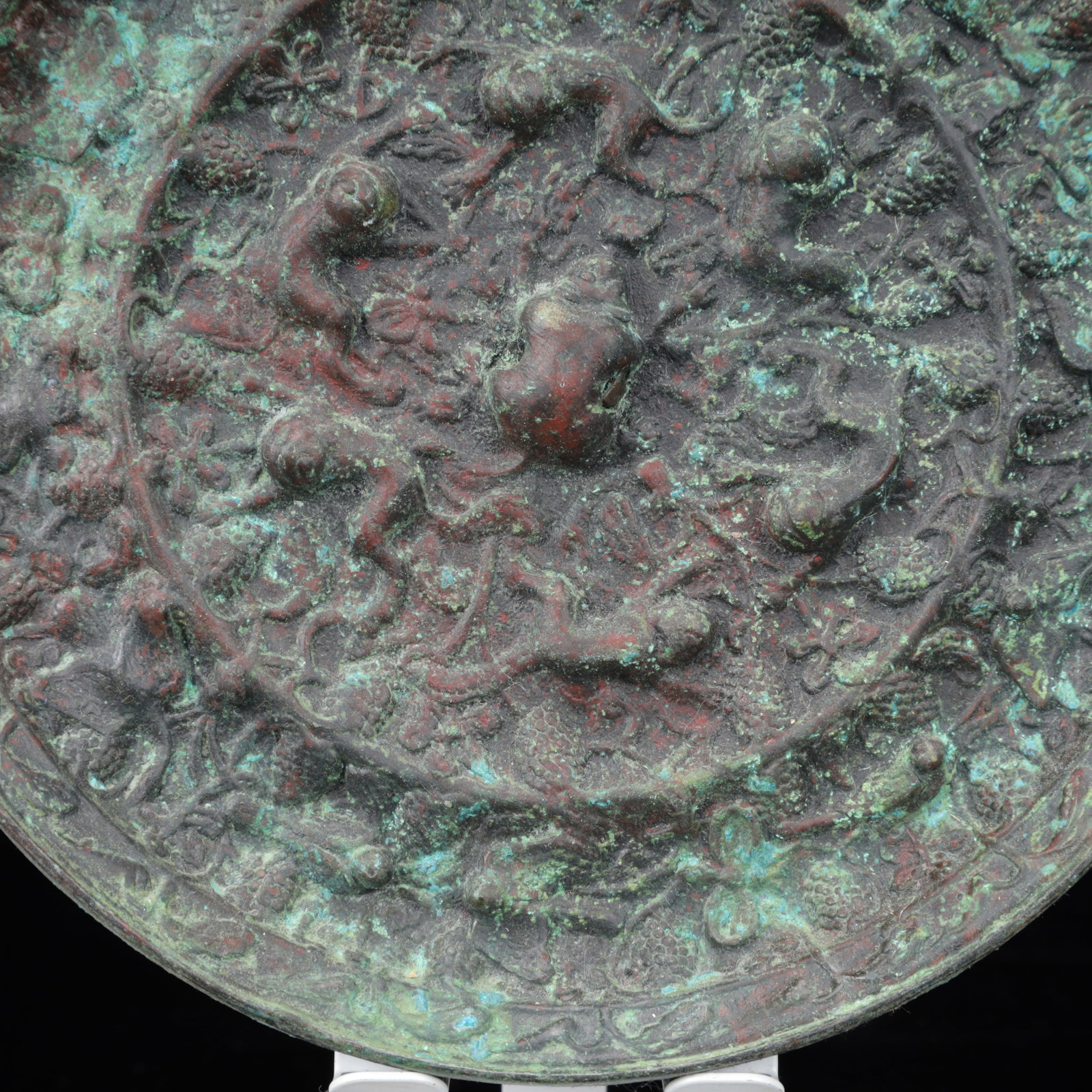 An Archaic Bronze Monkey Pattern Round Mirror - 5