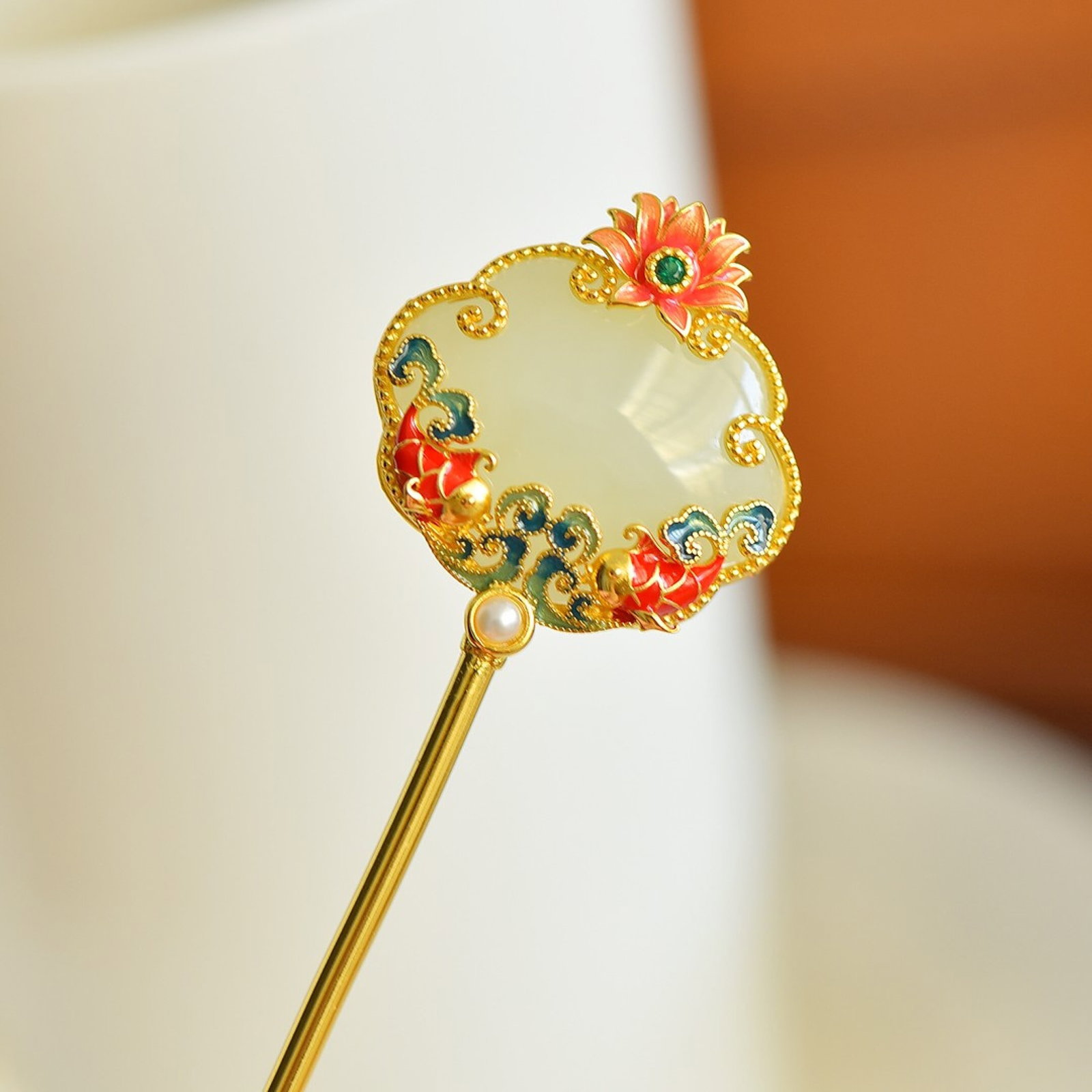 An Exquisite Sterling Silver-Gold Plated Inlaid White Jade Enamel Hairpin,Inlaid Pearls: An Exquisite Sterling Silver-Gold Plated Inlaid White Jade Enamel Hairpin,Inlaid Pearls,Size:22mmx27mm 