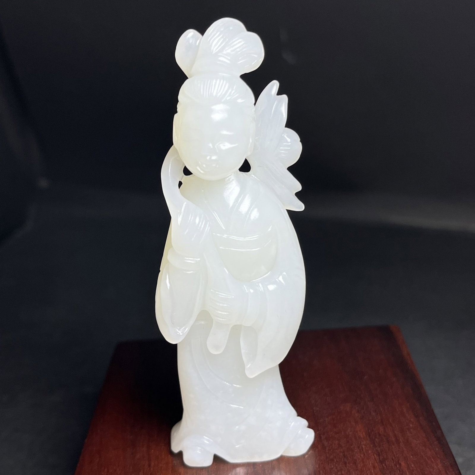 An Exquisite White Jade Figure Hand Piece: An Exquisite White Jade Figure Hand Piece,Qing Dynasty,China,Size:88mmx19mmx30mm,Weight:54g 白玉人物手把件,中国清代