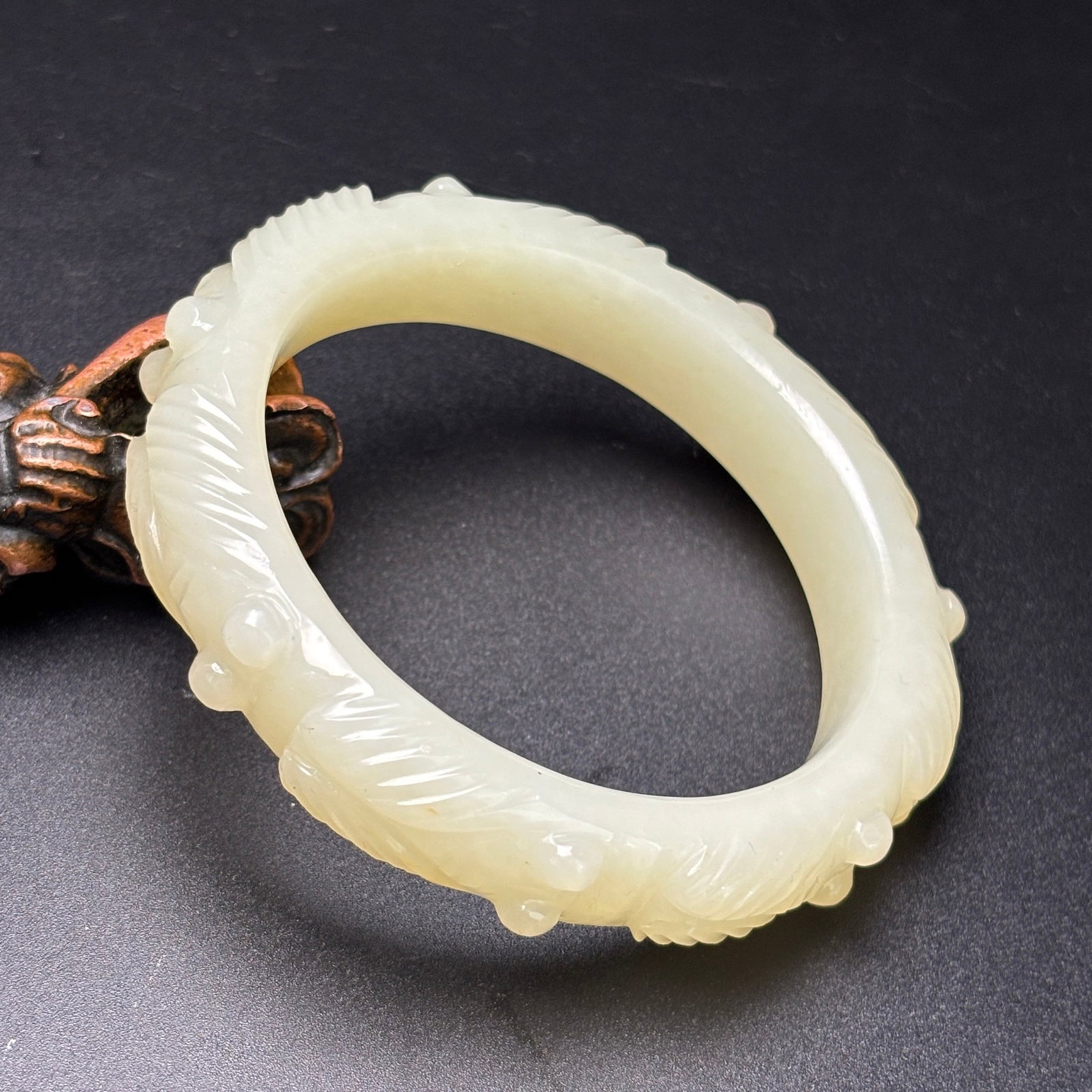 An Exquisite White Jade Cicada Pattern Bracelets - 5