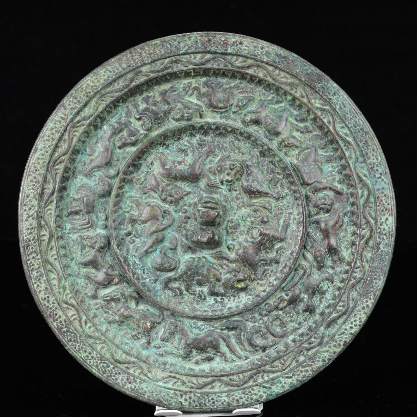 An Archaic Bronze Animal Pattern Round Mirror (1 of 10)