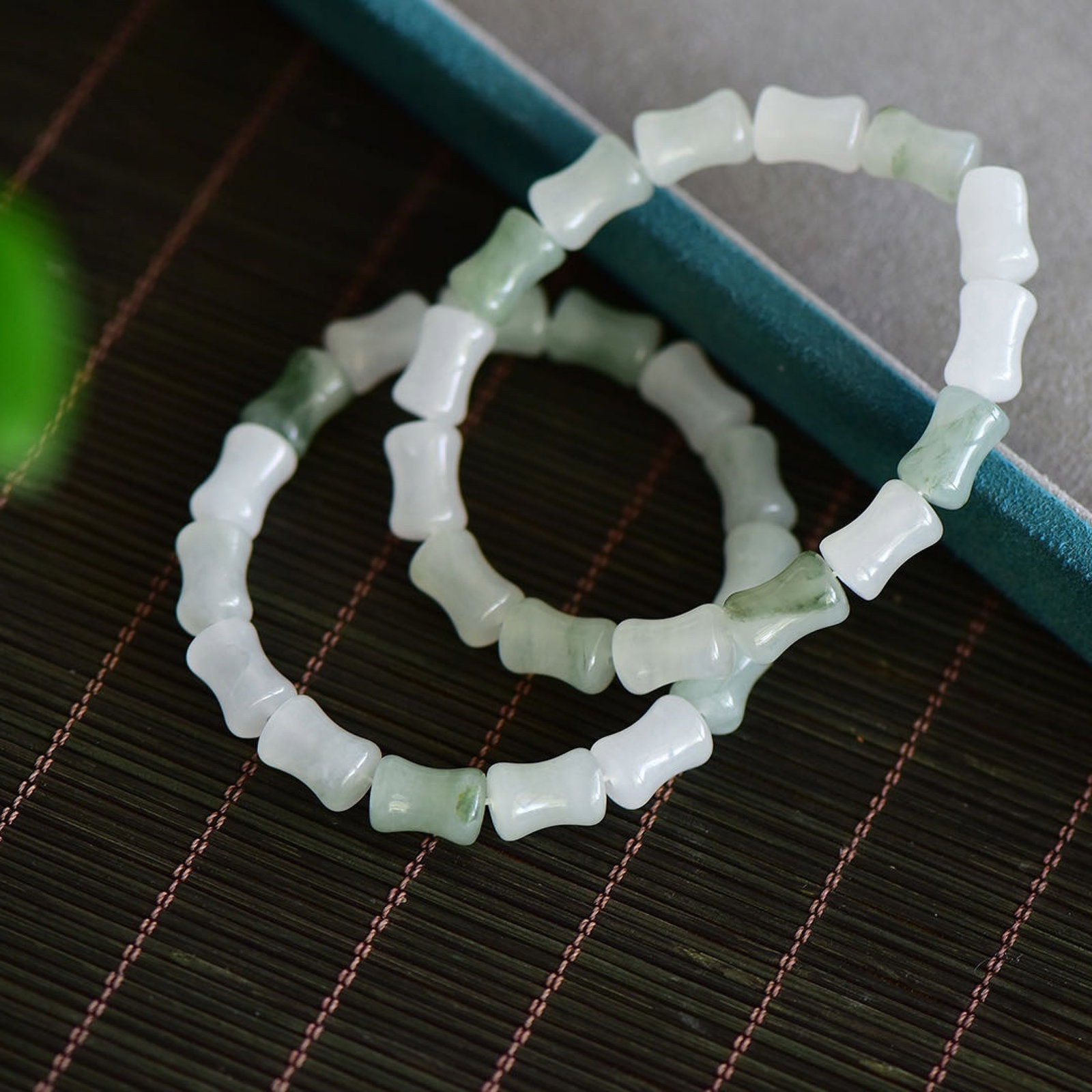 An Exquisite White Jade Bracelets - 5