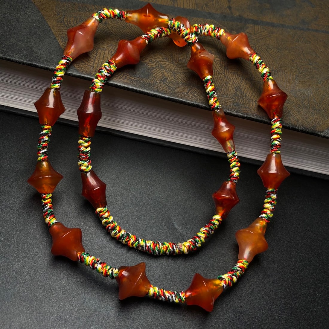 An Exquisite Agate Necklace: An Exquisite Agate Necklace,Size:21mmx14mm,13mmx14mm 玛瑙项链
