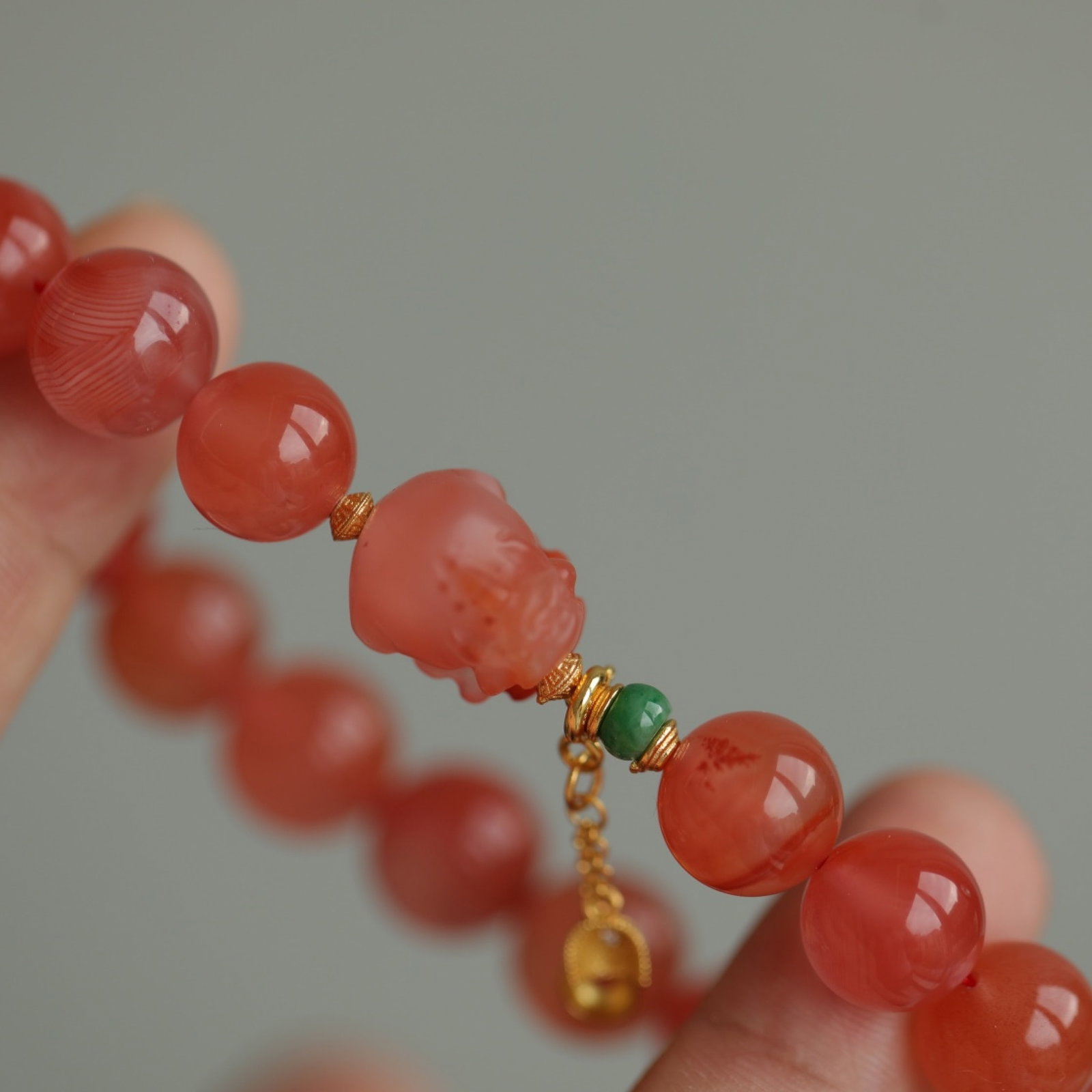 An Exquisite Agate Bracelets - 5