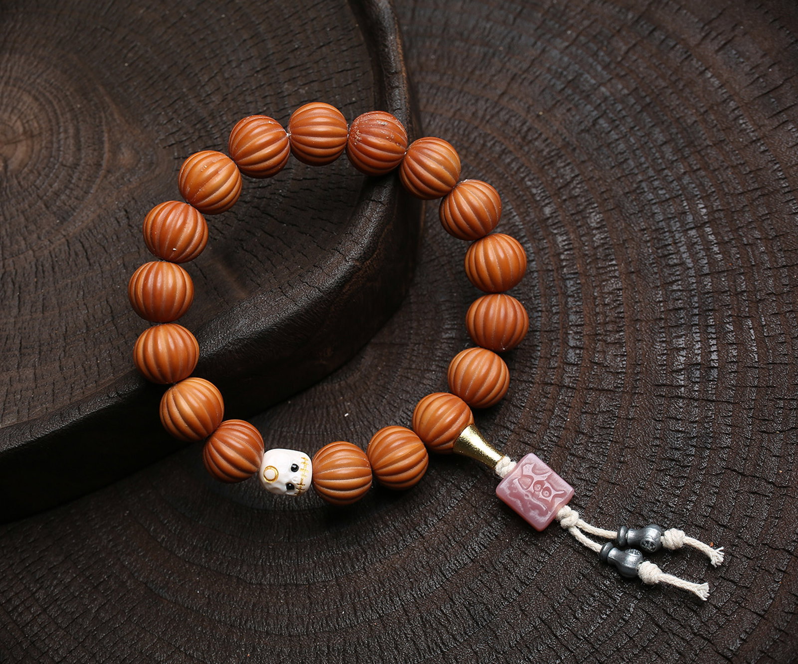 An Exquisite Walnut Bracelets - 6