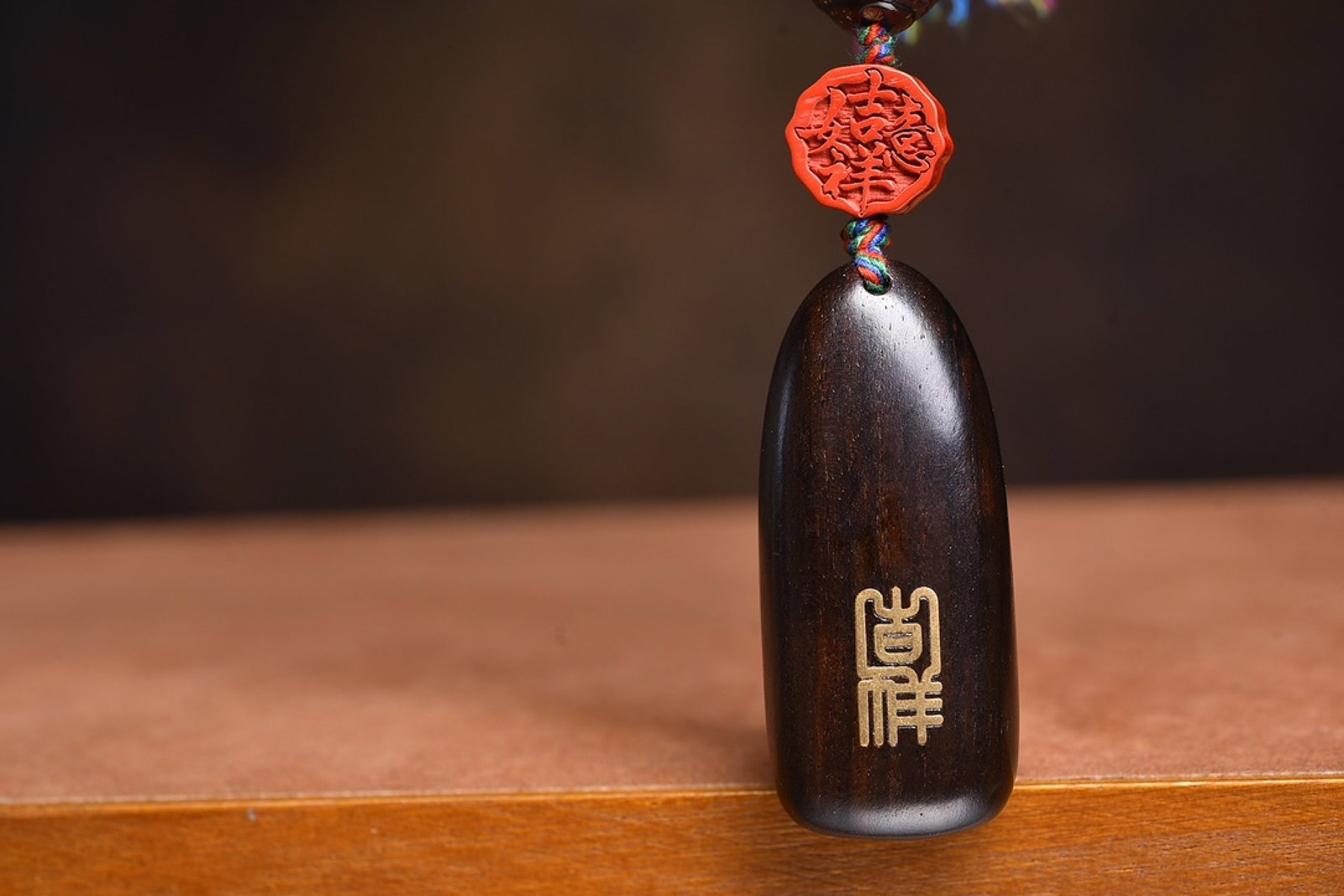 An Exquisite Eaglewood Arhat Pattern Bracelets - 2