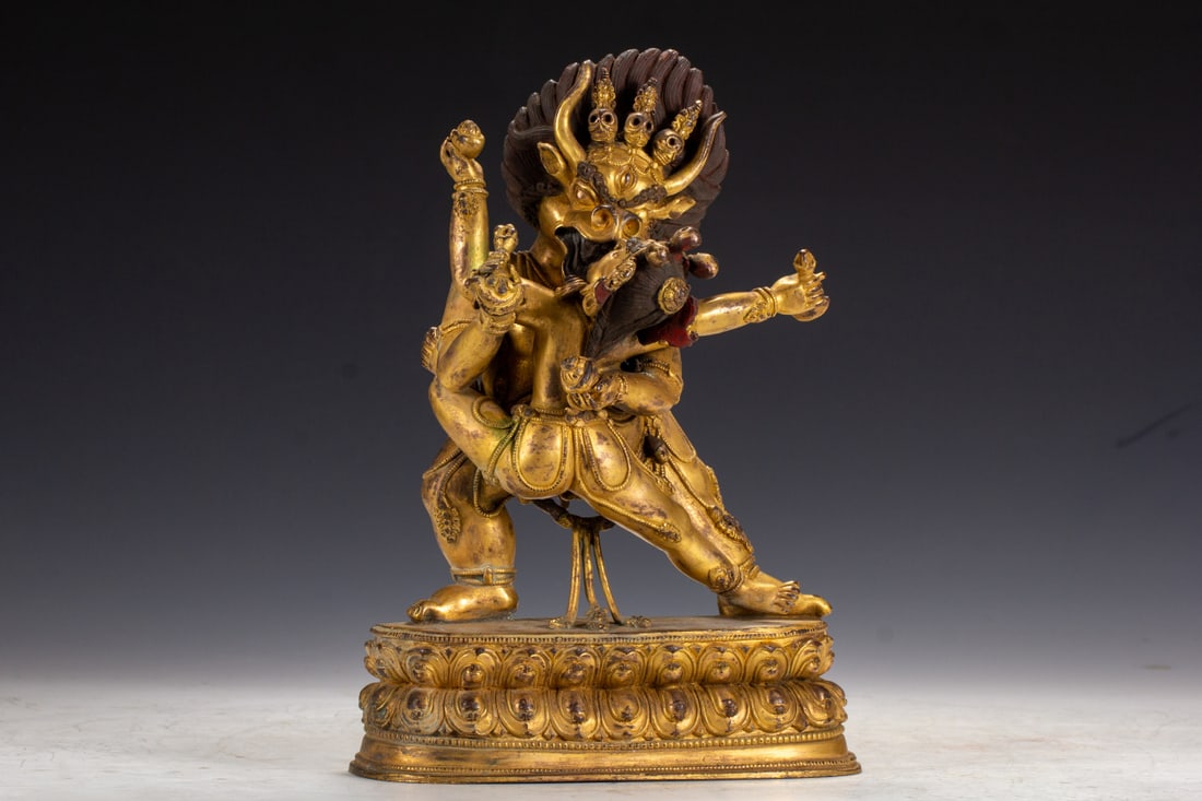 A Solemn Gilt Bronze Statue of Vajra: A Solemn Gilt Bronze Statue of Vajra,Ming Dynasty,China,Size:8.1inx3.1inx11.8in,Weight:5060g 铜鎏金金刚像,中国明代