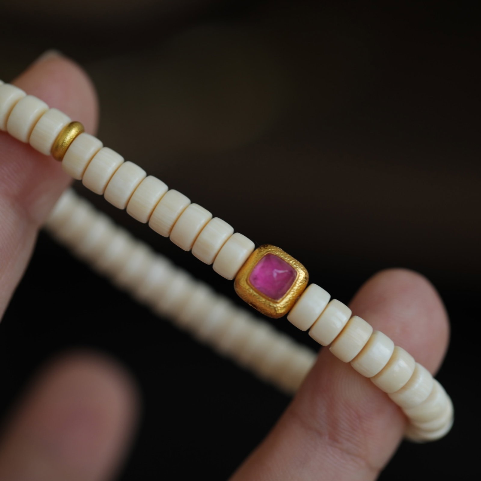 An Exquisite Bracelets - 5