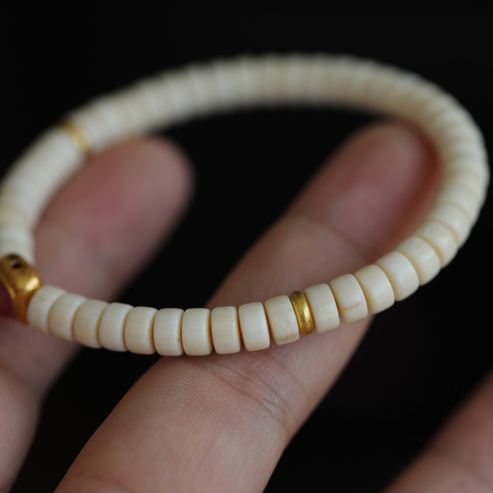 An Exquisite Bracelets - 6