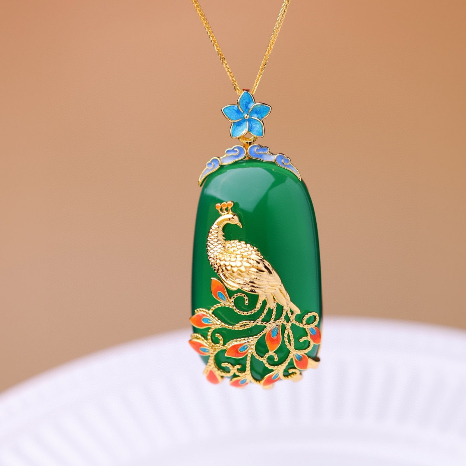 An Exquisite Peacock Pattern Pendant - 2