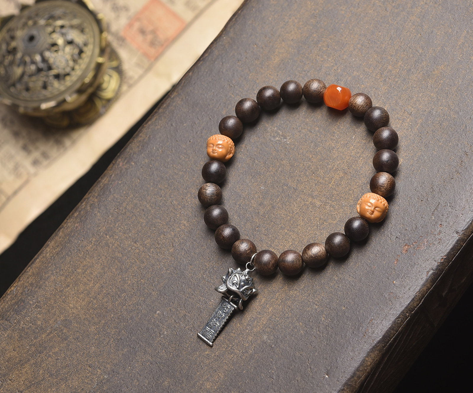 An Exquisite Eaglewood Bracelets - 2