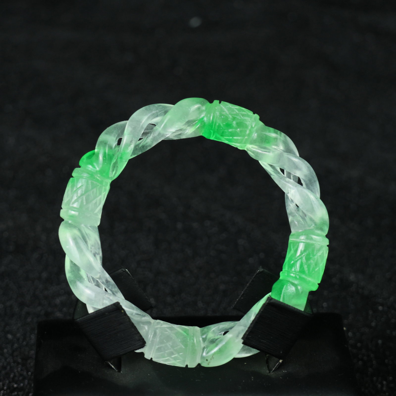 An Exquisite Jadeite Bracelets (1 of 9)