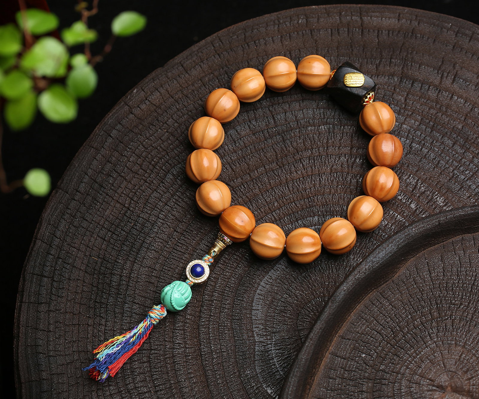 An Exquisite Walnut Bracelets - 2