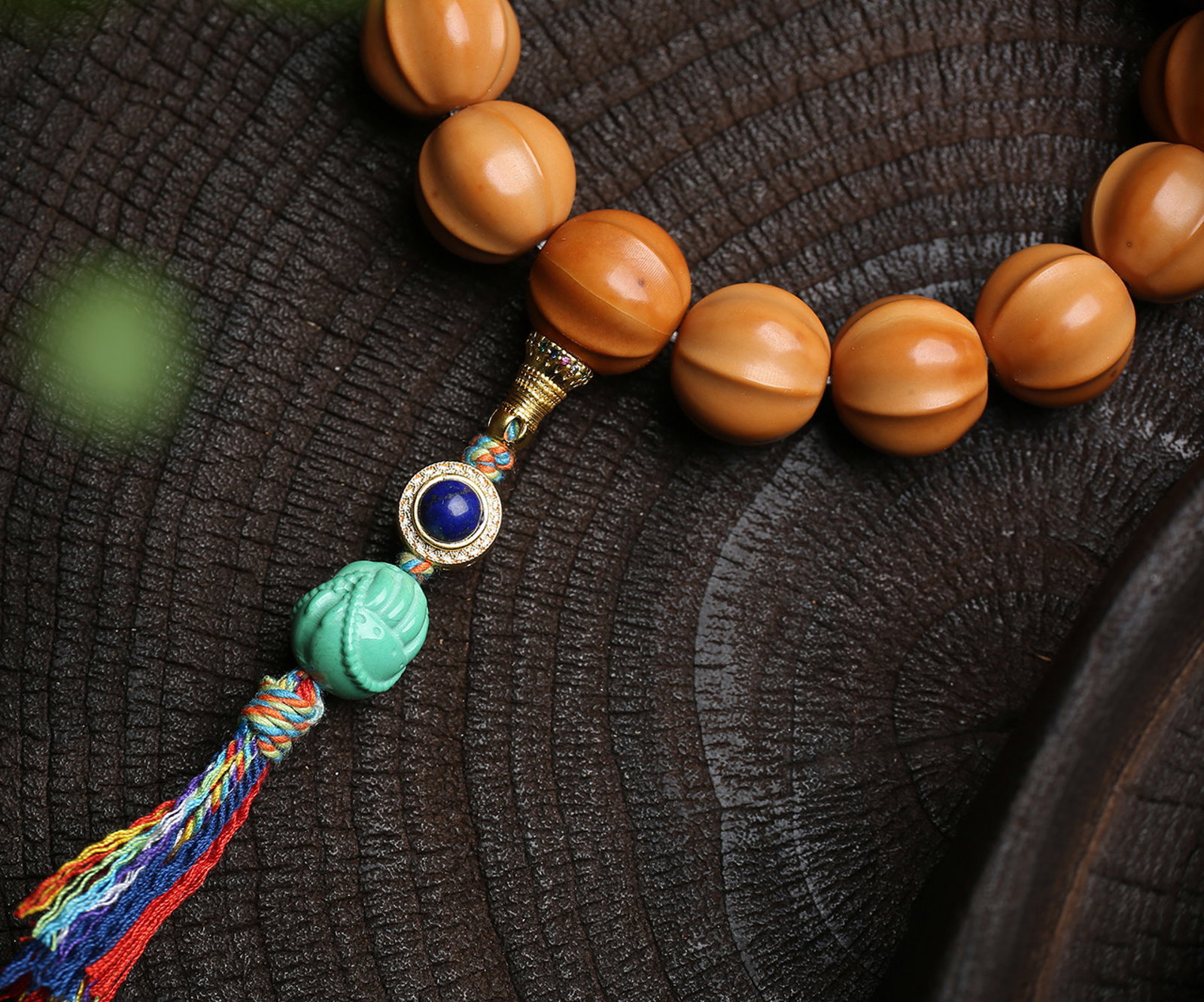 An Exquisite Walnut Bracelets - 3